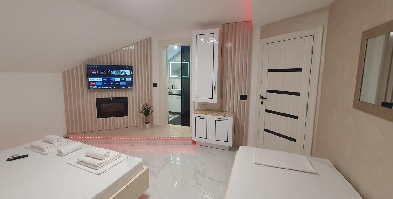 Hotel Pansion Eden Nisz Zewnętrze zdjęcie