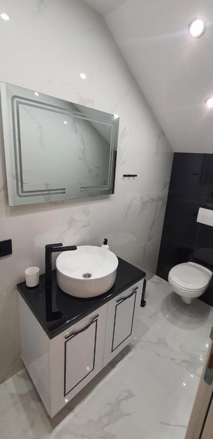 Hotel Pansion Eden Nisz Zewnętrze zdjęcie