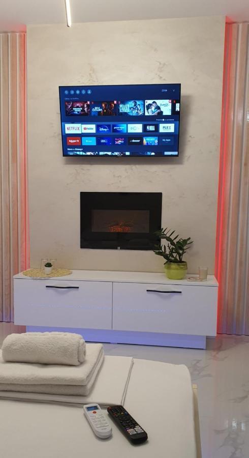 Hotel Pansion Eden Nisz Zewnętrze zdjęcie